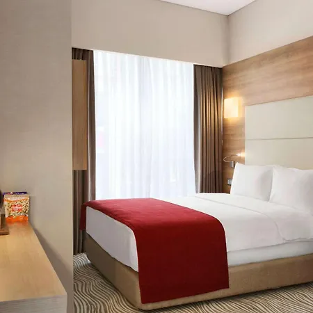 Ramada Encore Kartal 4*