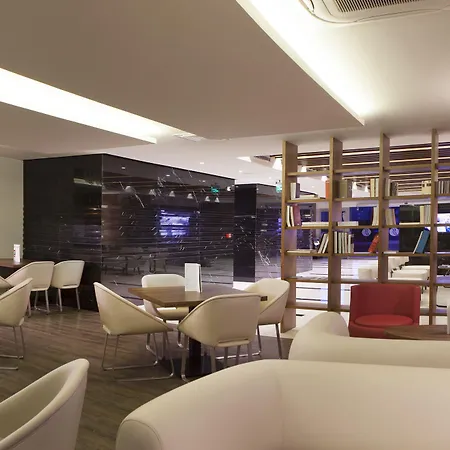 라마다 앙코르 카르탈 4*