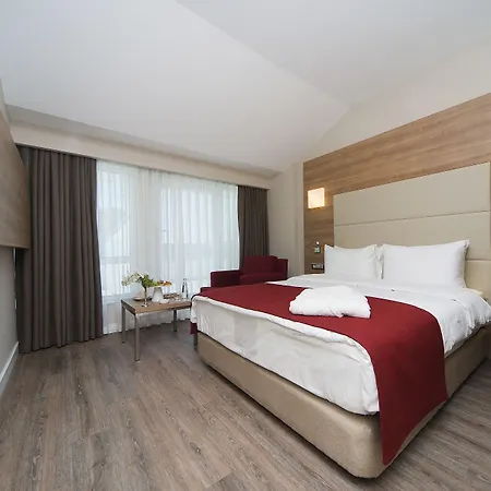 ホテル Ramada Encore Kartal 4*