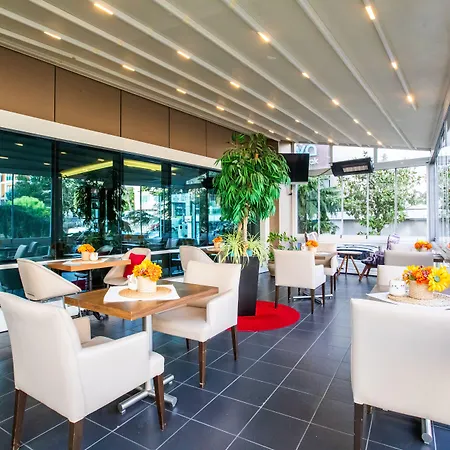 Ramada Encore Kartal