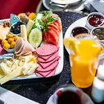 Ramada Encore Kartal Hotel 4*