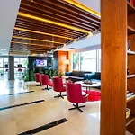 Hotel Ramada Encore Kartal 4*