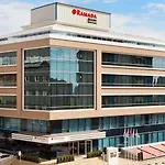 Ramada Encore Kartal 4*