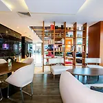 Hotel Ramada Encore Kartal 4*