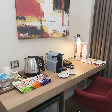 Ramada Encore Kartal 4*