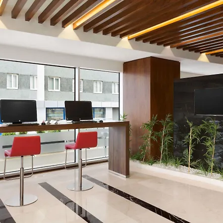 Ramada Encore Kartal 4*