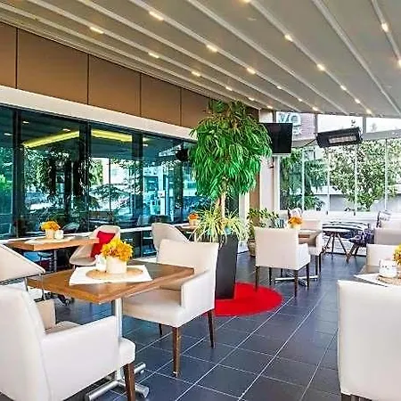 Szálloda Ramada Encore Kartal 4*