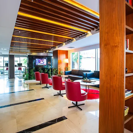 Hotel Ramada Encore Kartal 4*