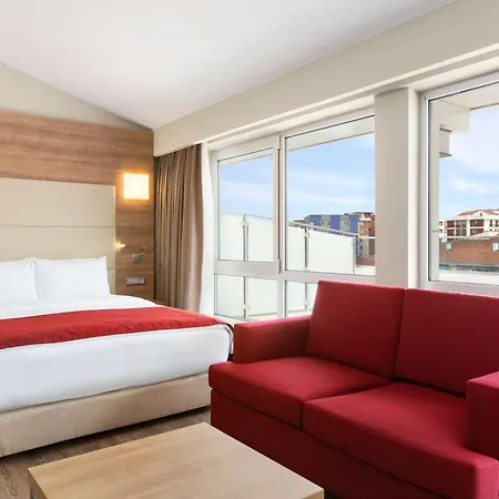 Ramada Encore Kartal Отель 4*