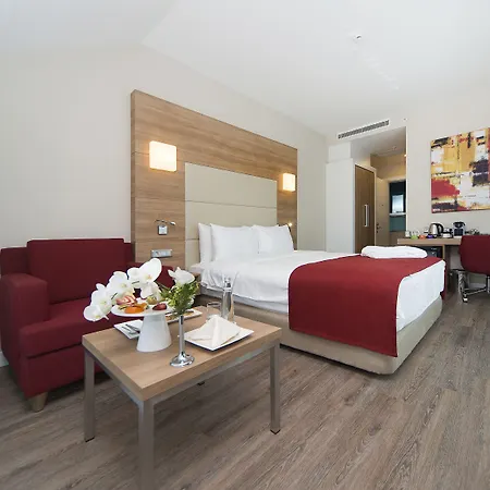 Ramada Encore Kartal Hotell